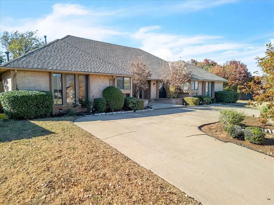 4048 Spyglass Road, Oklahoma City, OK 73120 - Image #2