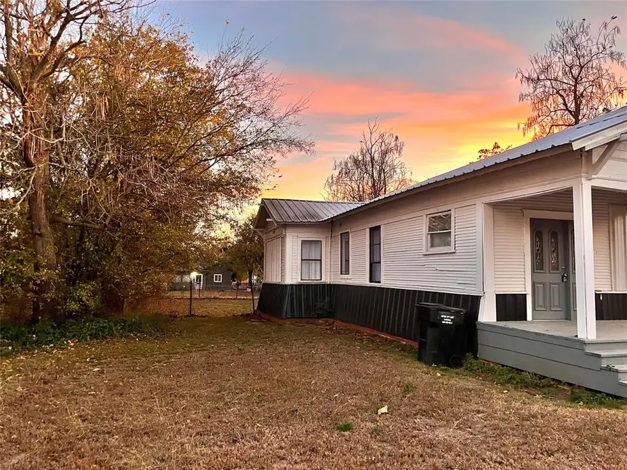 209 E G Street, Ringling, OK 73465 - Image #2