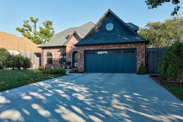 1123 Bedford Drive, Nichols Hills, OK 73116