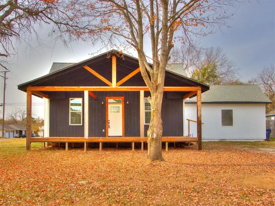 302 N Kimberly Avenue, Shawnee, OK 74801 - Image #2