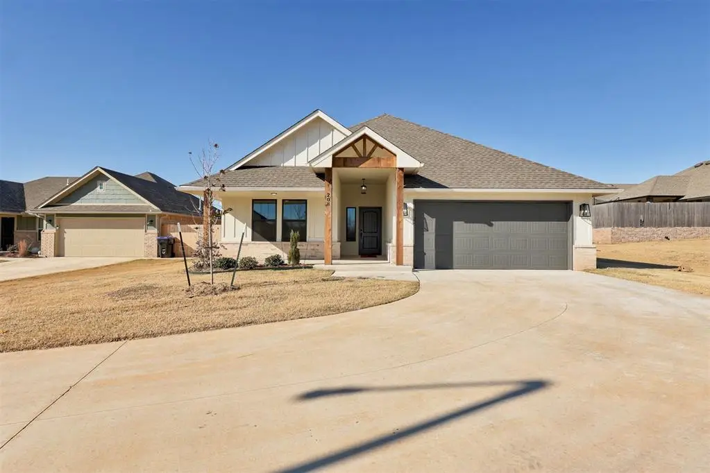 208 Camellia Circle, Noble, OK 73068 - Image #1