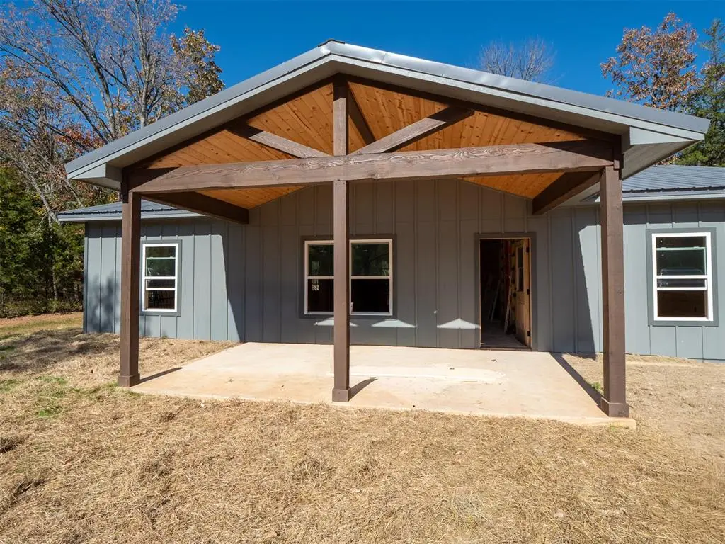 916 E Copperhead Road, Sawyer, OK 74756 - Image #1