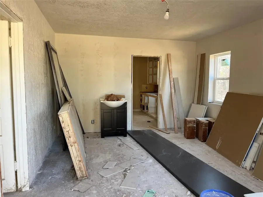 406 E Poplar Avenue, Sayre, OK 73662 - Image #3