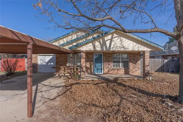 957 N Windermere Drive, Moore, OK 73160