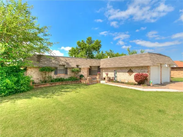 620 SW 24th Street, Moore, OK 73160
