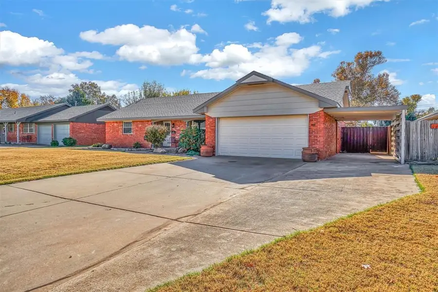 304 N Cardinal Circle, Altus, OK 73521 - Image #3