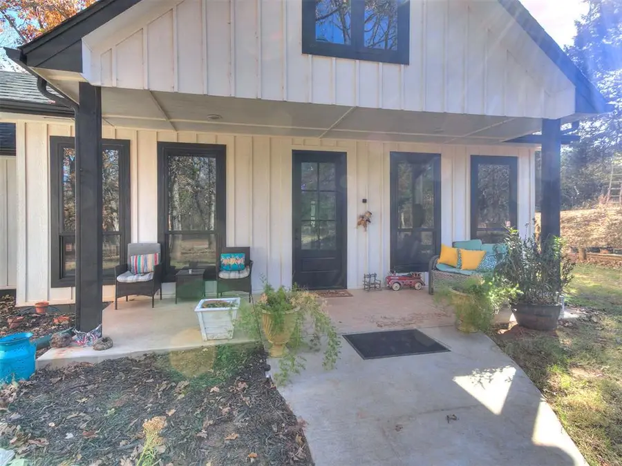 5470 E Rock Creek Road, Norman, OK 73026 - Image #3