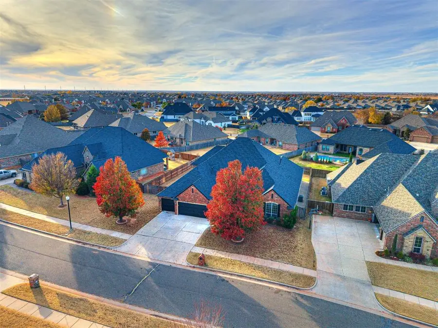 19541 Talavera Lane, Edmond, OK 73012 - Image #3