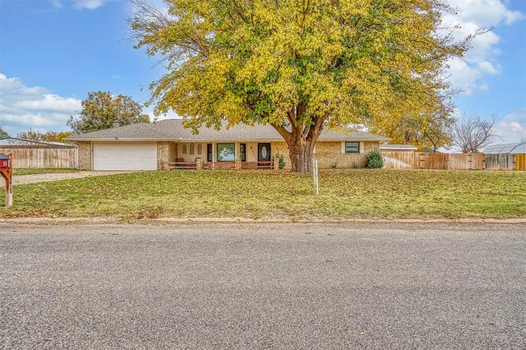 20428 E County Rd, Altus, OK 73521 - #1