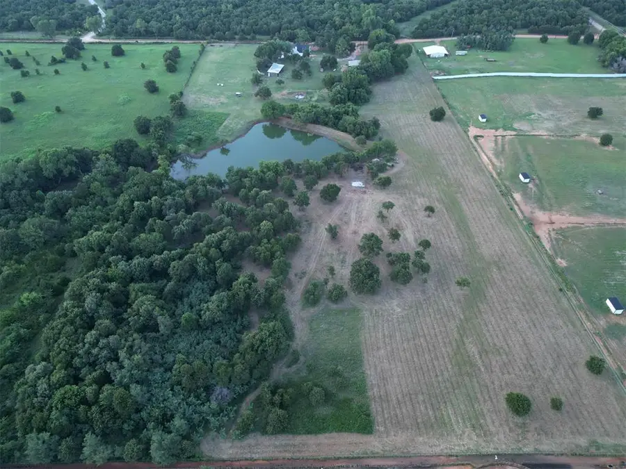 5770 W Forrest Hills Road, Guthrie, OK 73044 - Image #2