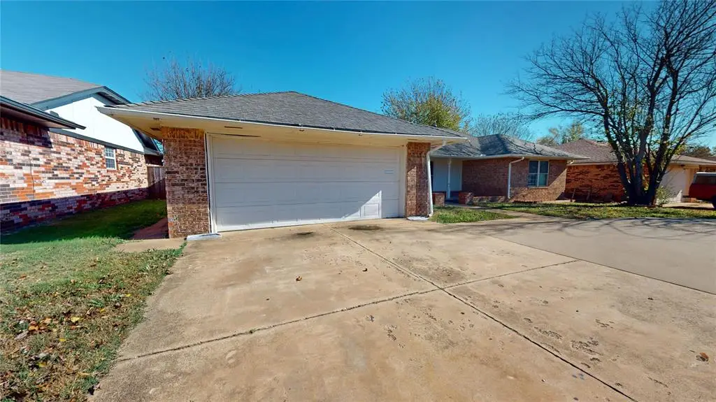 2300 Cowan Place, Moore, OK 73160 - Image #1