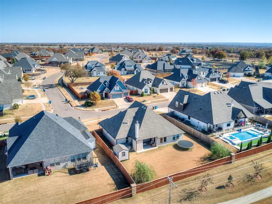 3041 Cedar Spring Court, Edmond, OK 73007 - Image #2