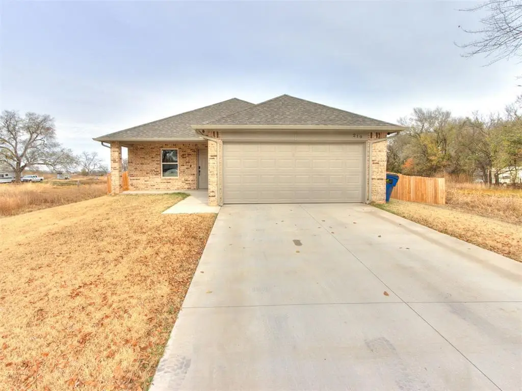 219 E Center Street, Lexington, OK 73051 - Image #1