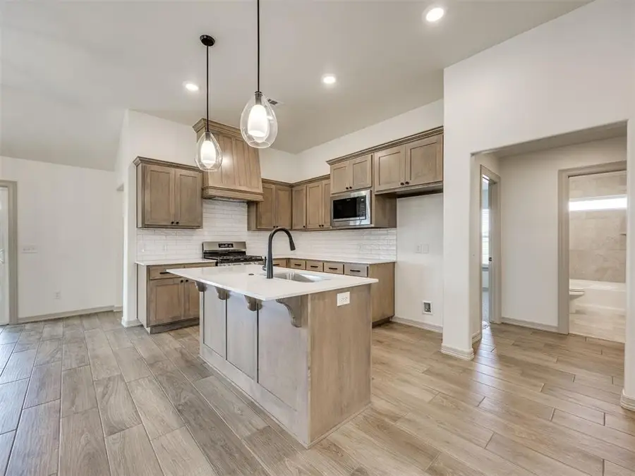 4265 Overlook Pass, Edmond, OK 73025 - Image #2