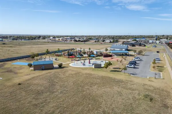 1222 Burlywood Lane, Piedmont, OK 73078