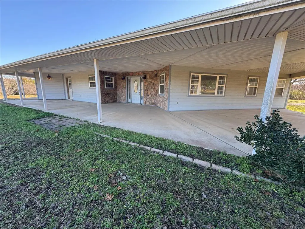 10447 NS Ns 3550 Road, Prague, OK 74864 - Image #1