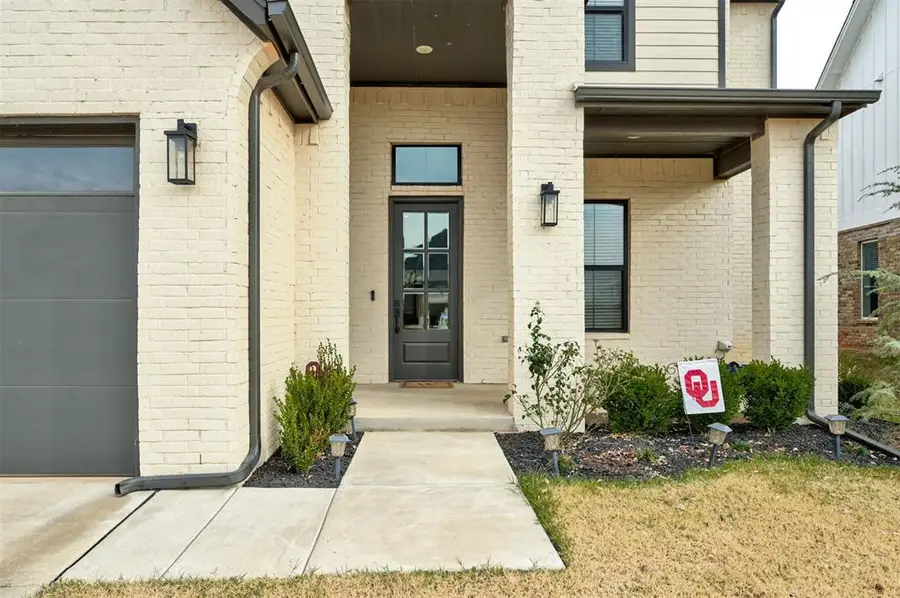 14528 Giverny Lane, Yukon, OK 73099 - Image #3