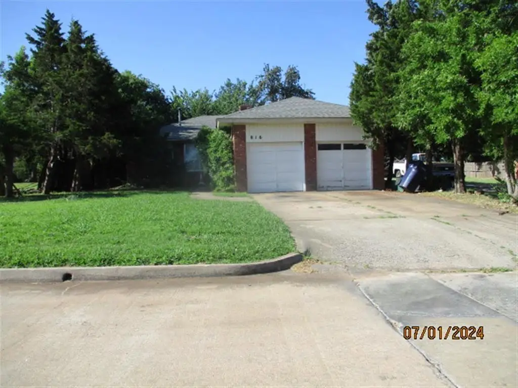 816 NE 25th Street, Oklahoma City, OK 73105 - Image #1