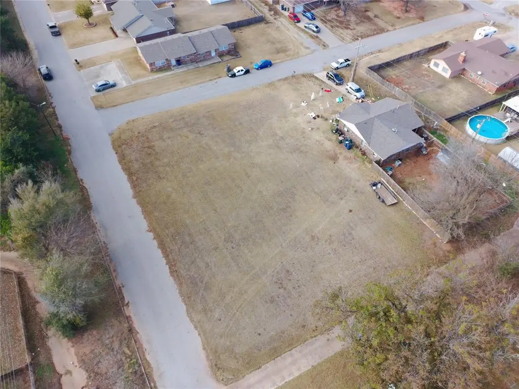 N Arizona Avenue, Chickasha, OK 73018 - Image #1