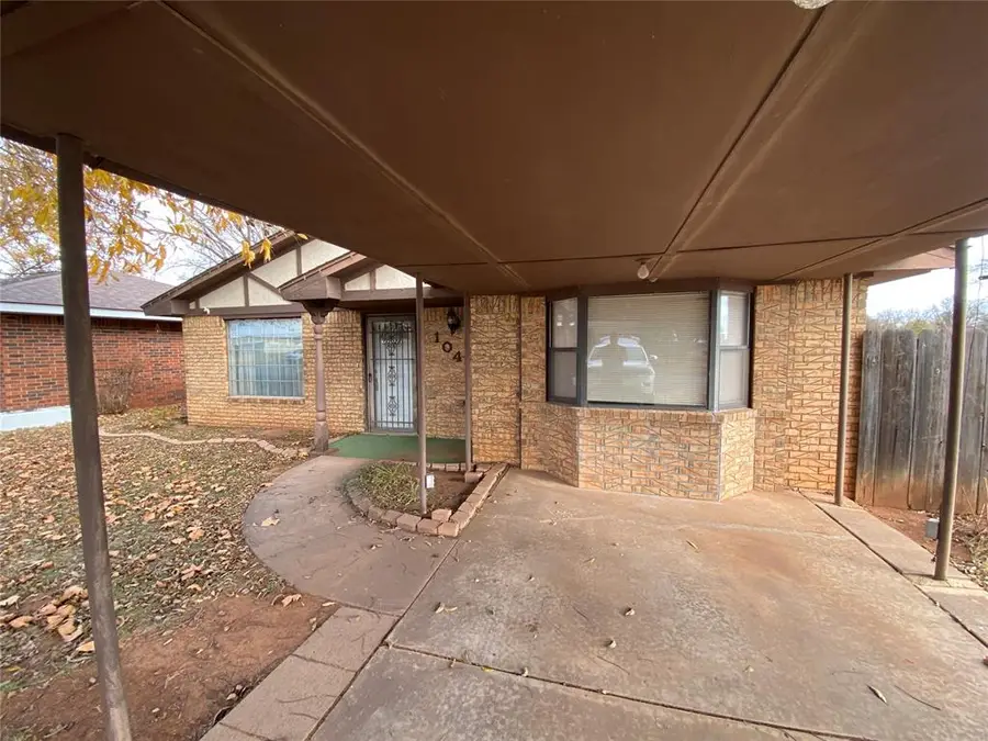 104 Brian Road, Elk City, OK 73644 - Image #3