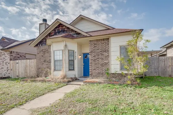 2127 Lonnie Lane, Moore, OK 73170