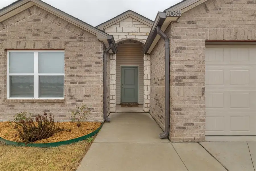 10044 SW 40th Street, Mustang, OK 73064 - Image #2