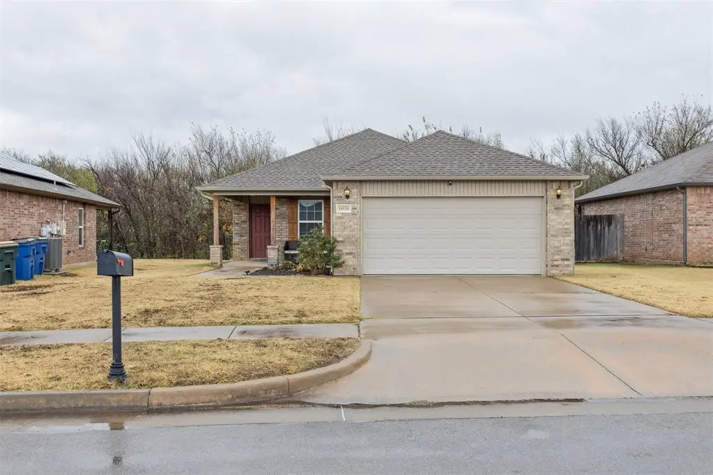10124 Sussex Place, The Village, OK 73120 - Image #1