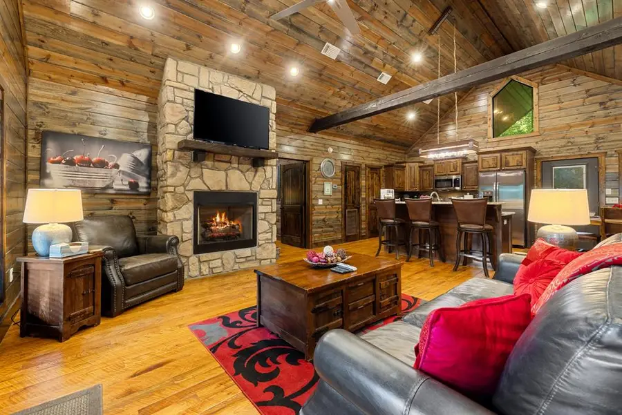 54 Pond Lily Trail, Broken Bow, OK 74728 - Image #2