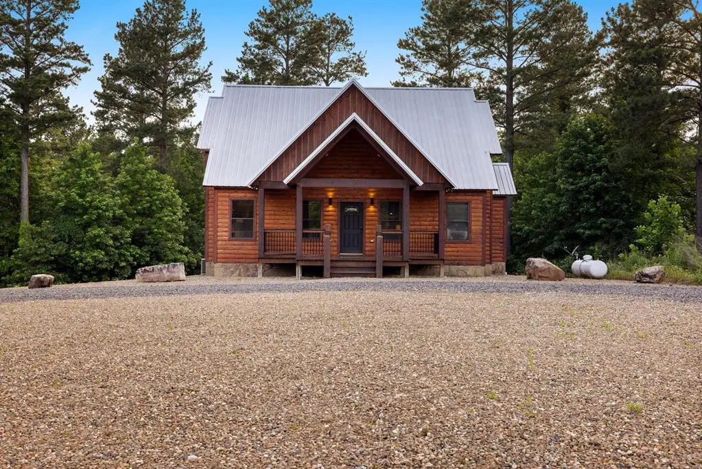 31 Rough Cut Circle, Broken Bow, OK 74728 - Image #1