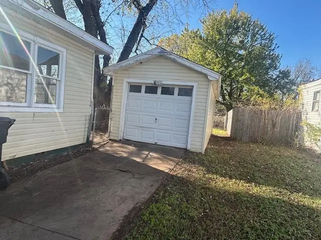 4521 Melrose Lane, Oklahoma City, OK 73109 - Image #2