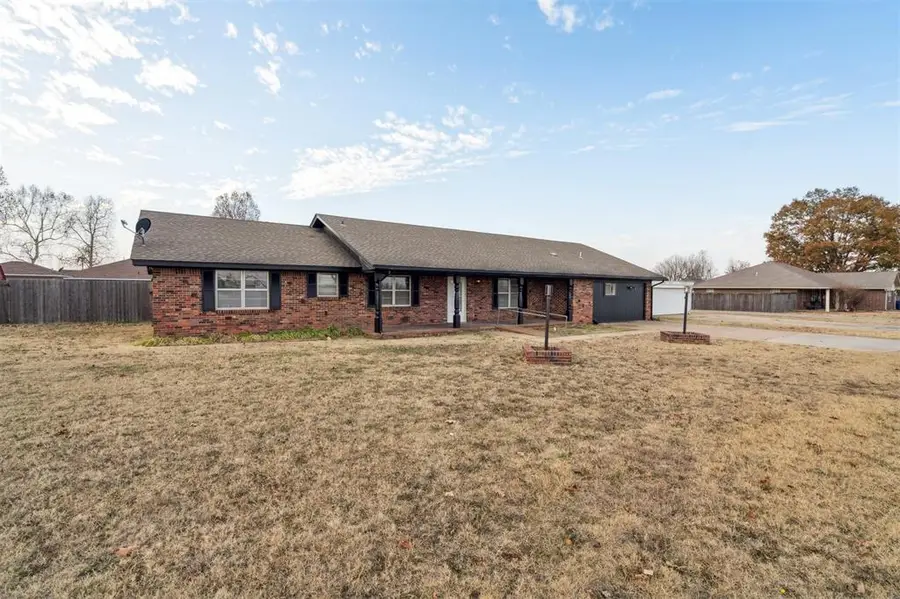 202 Walter Way, Anadarko, OK 73005 - Image #3
