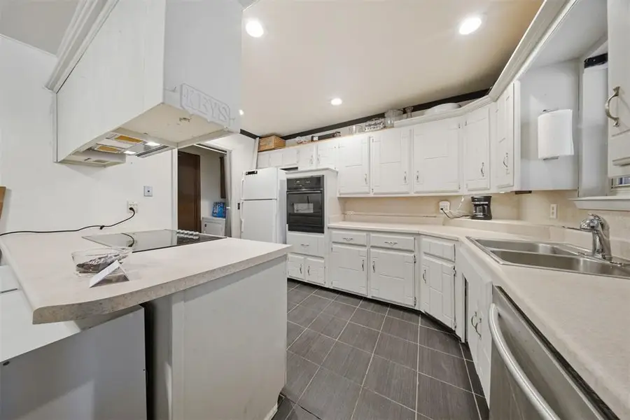 416 S English Street, Moore, OK 73160 - Image #3