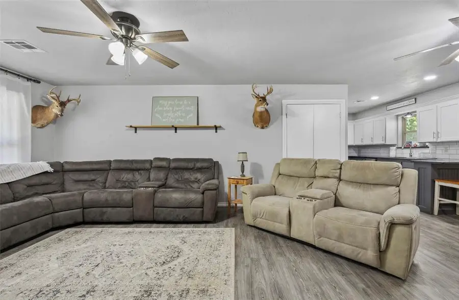 109 W 6th Street, Amber, OK 73004 - Image #3