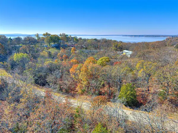 221 Robin Road, Eufaula, OK 74432