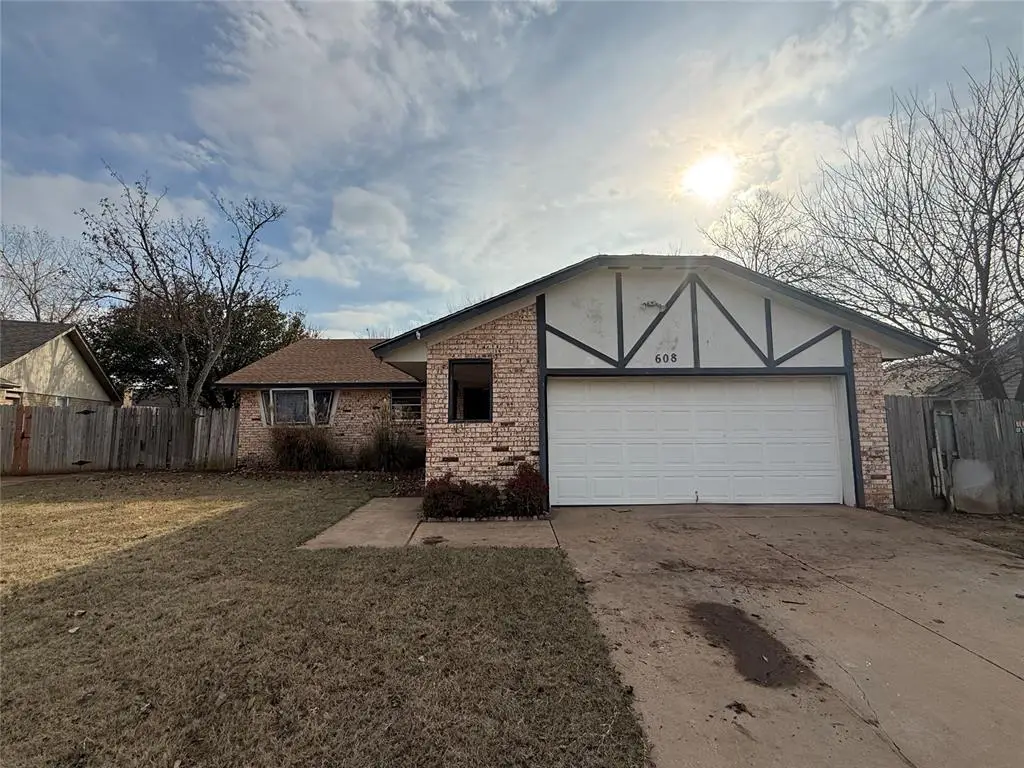 608 SW 23rd Street, Moore, OK 73160 - Image #1