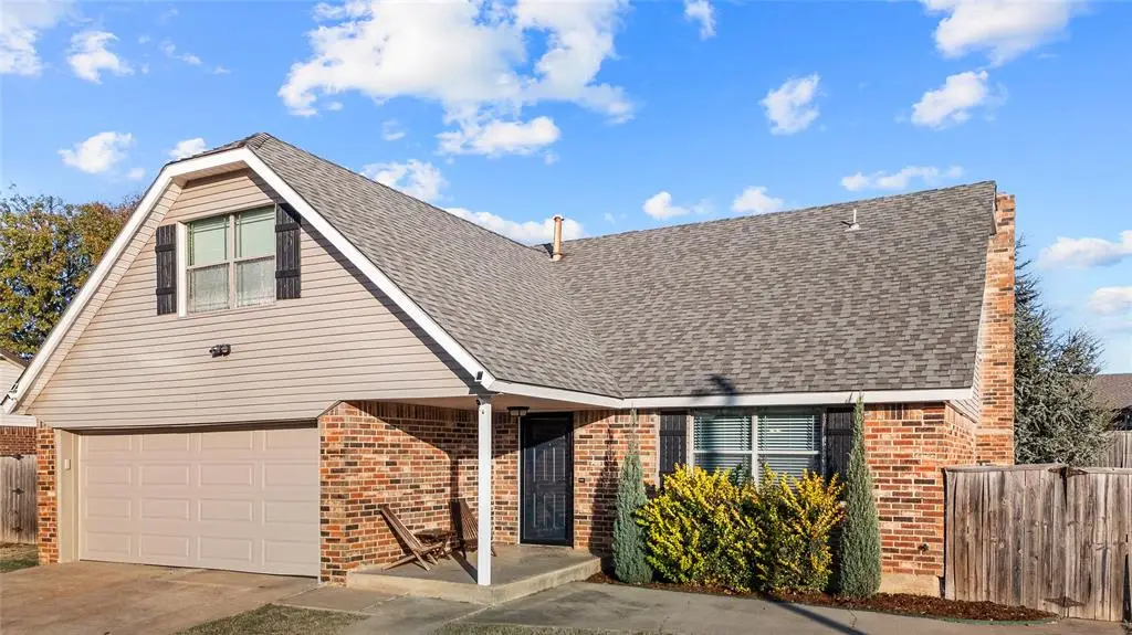 812 S Avery Street, Moore, OK 73160 - Image #1