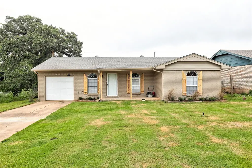 804 S Dogwood Street, Luther, OK 73054 - Image #1