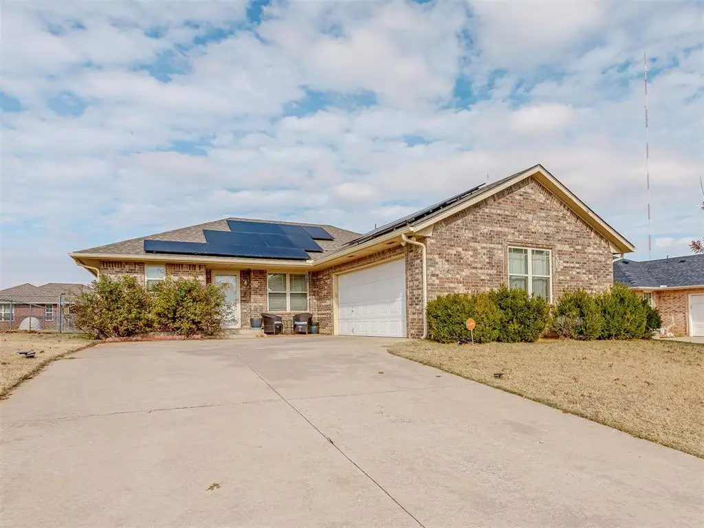 921 NE 83rd Street, Oklahoma City, OK 73114 - Image #1