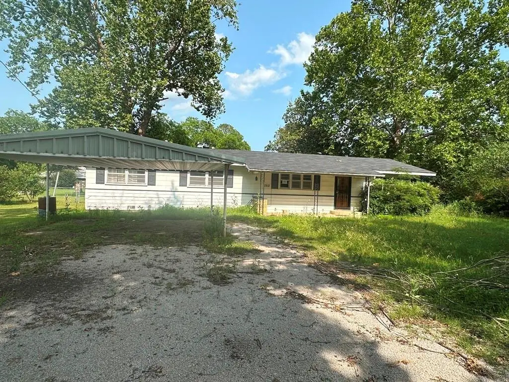 1912 Us Highway 70a, Wilson, OK 73463 - #1