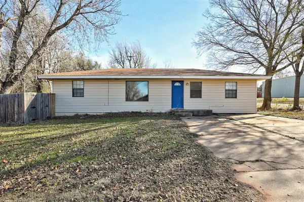 702 N 17th Street, Guthrie, OK 73044