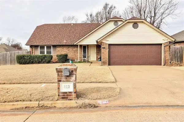 813 S Avery Street, Moore, OK 73160
