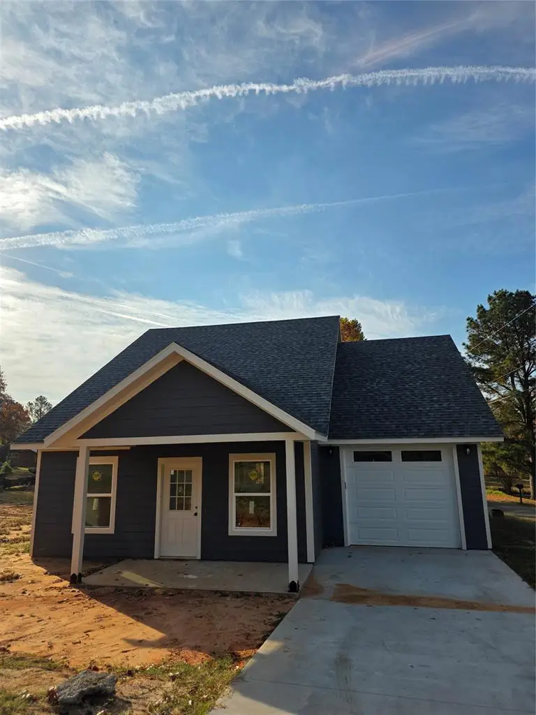 1879 Rockford Drive, Eufaula, OK 74432 - Image #1