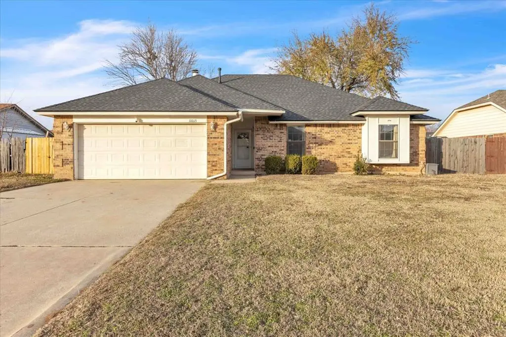 10021 Glascow Terrace, Yukon, OK 73099 - Image #1