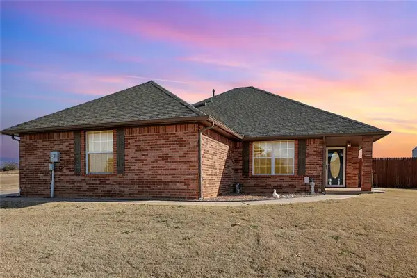 4 Willow Creek Drive, Tuttle, OK 73089