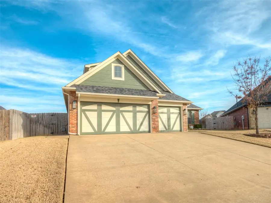 18200 Bridlington Street, Edmond, OK 73012 - Image #2
