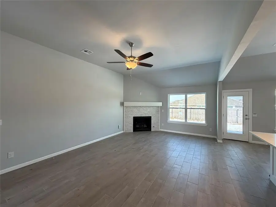 1100 Redwood Creek Drive, Yukon, OK 73099 - #3