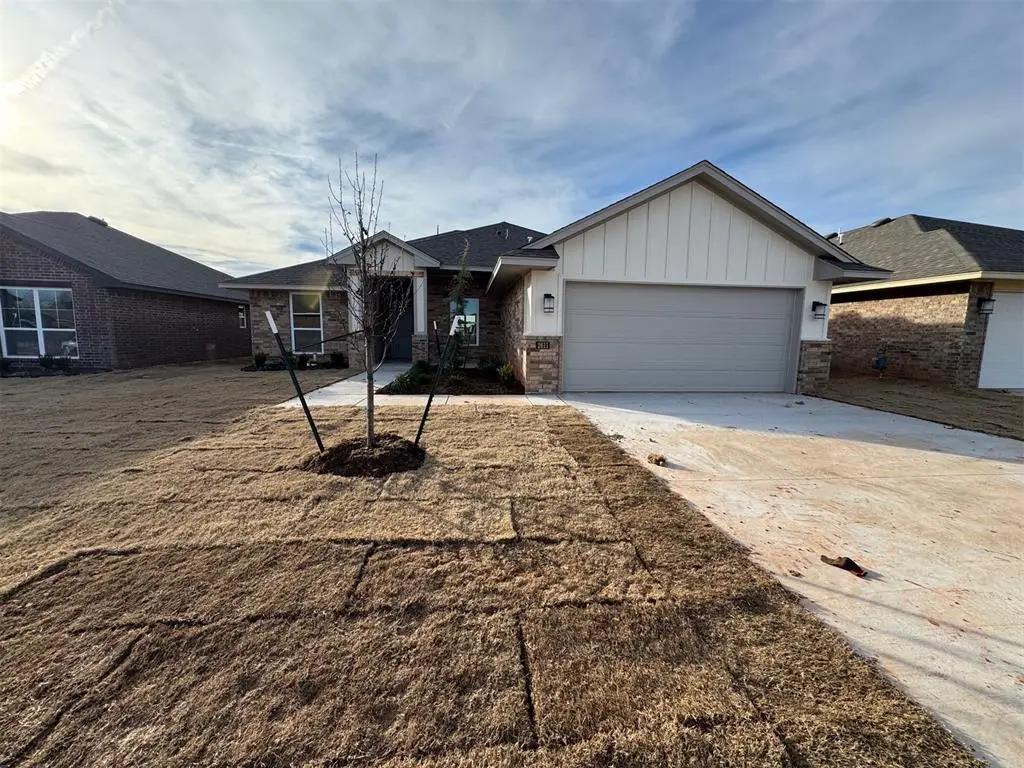 2611 Turtle Way, Midwest City, OK 73130 - Image #1