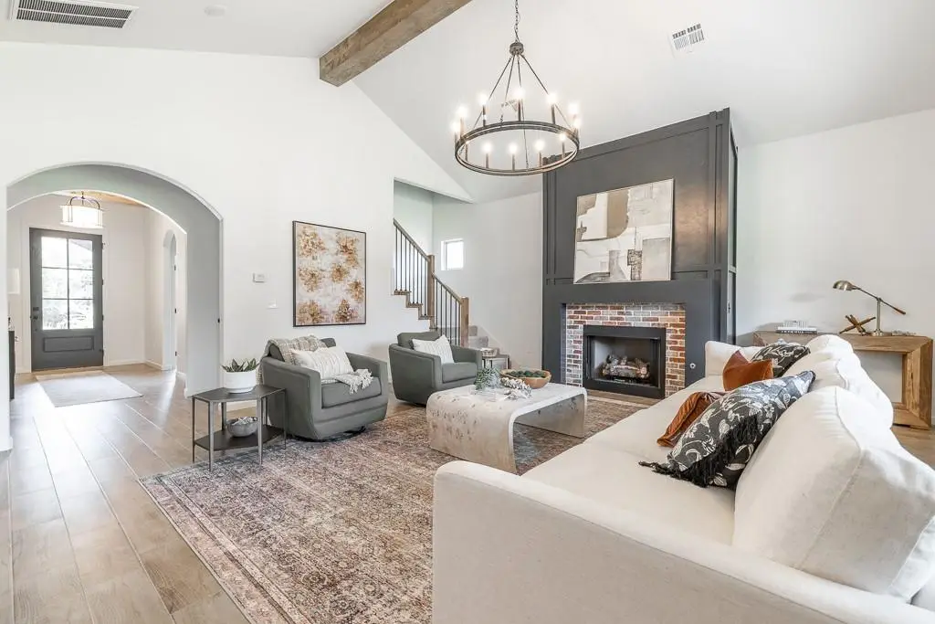 8322 Robin Way, Guthrie, OK 73044 - Image #1