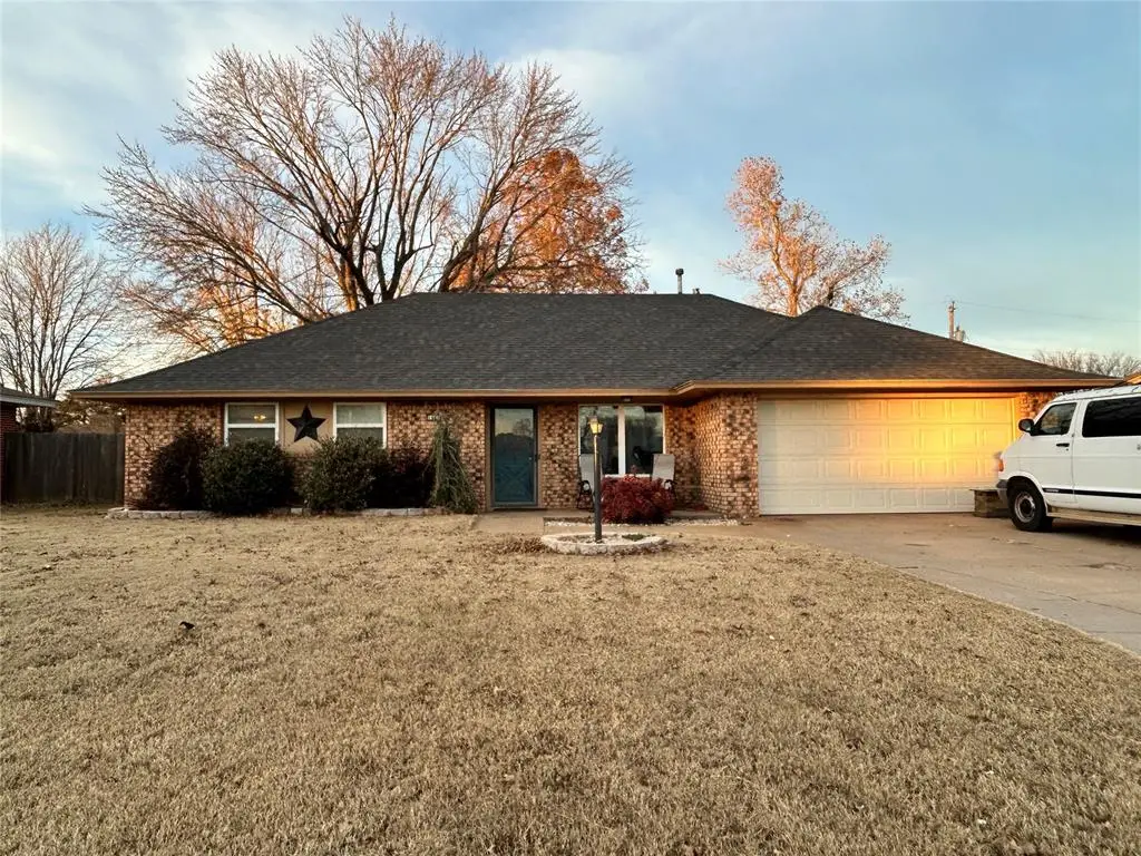 1429 Pine Avenue, Weatherford, OK 73096 - Image #1