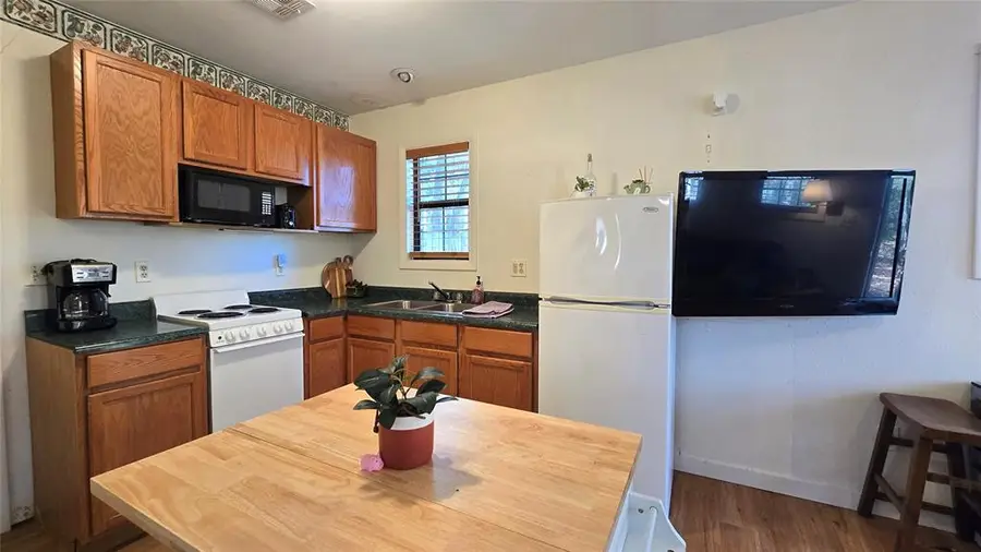 Address Withheld By Seller, Eufaula, OK 74432 - Image #3